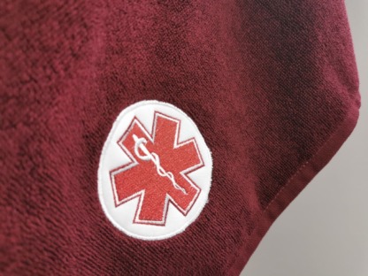 Полотенце с вышивкой 50*90  Для врачей скорой помощи Купить на сайте Форма Защиты